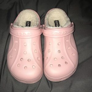 pink fuzzy crocs